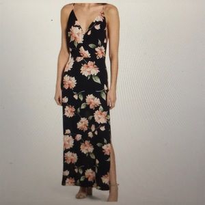 Lush Floral Maxi Dress with Side Slit Black XS